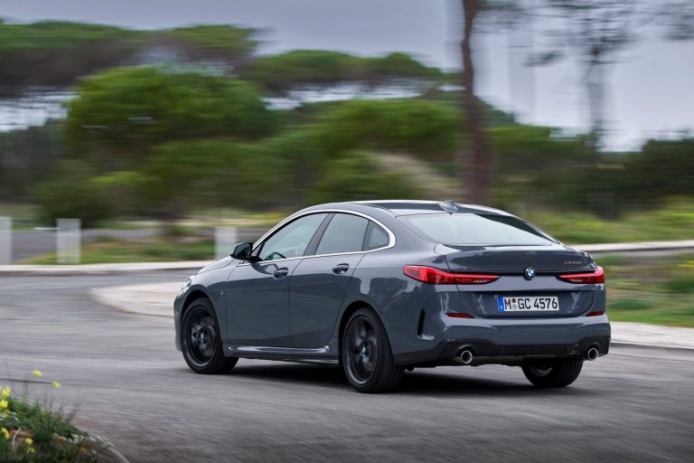 Bmw 220d M Sport e Bmw M235i xDrive 2020: immagini ufficiali