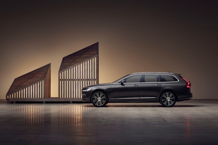 Volvo S90 e Volvo V90 restyling 2020: immagini ufficiali