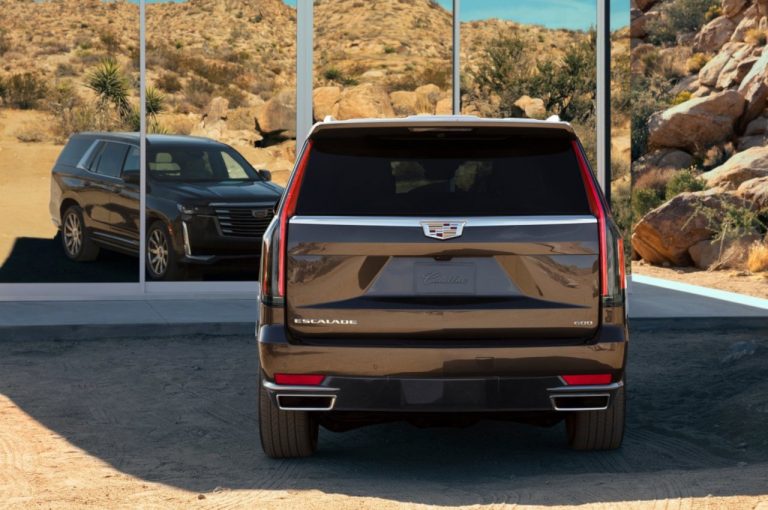 Cadillac Escalade 2020: immagini ufficiali