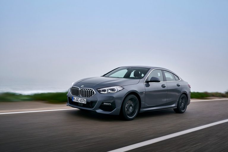 Bmw 220d M Sport e Bmw M235i xDrive 2020: immagini ufficiali