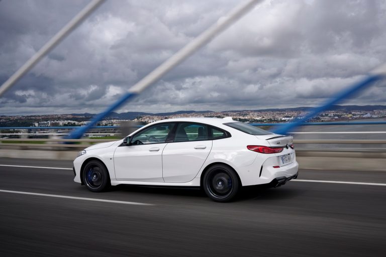 Bmw 220d M Sport e Bmw M235i xDrive 2020: immagini ufficiali