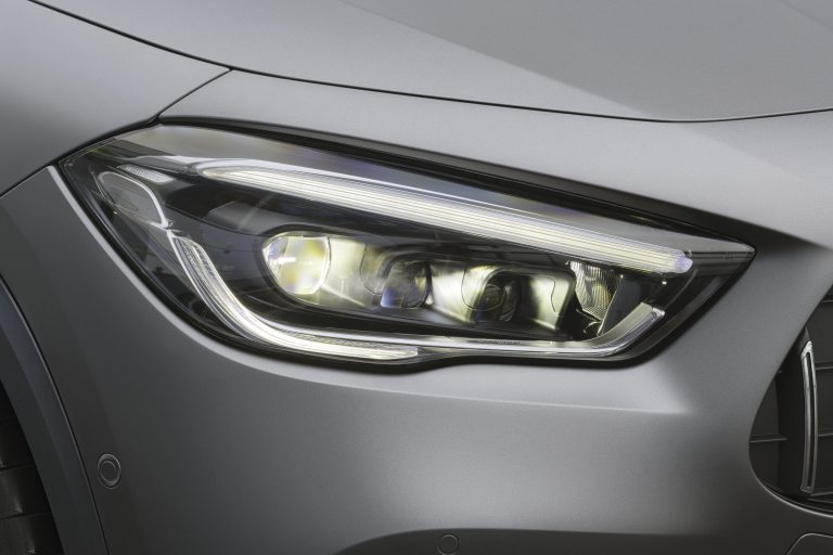 Mercedes-AMG GLA 45 4MATIC+ 2020: immagini ufficiali