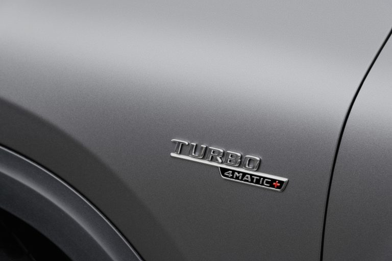 Mercedes-AMG GLA 45 4MATIC+ 2020: immagini ufficiali