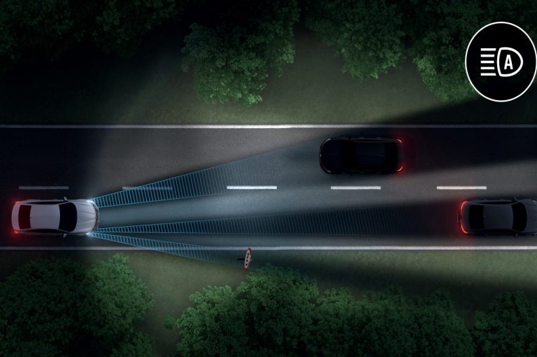 Renault Talisman 2020: immagini ufficiali