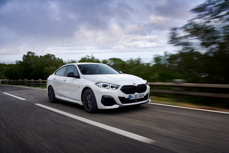 Bmw 220d M Sport e Bmw M235i xDrive 2020: immagini ufficiali