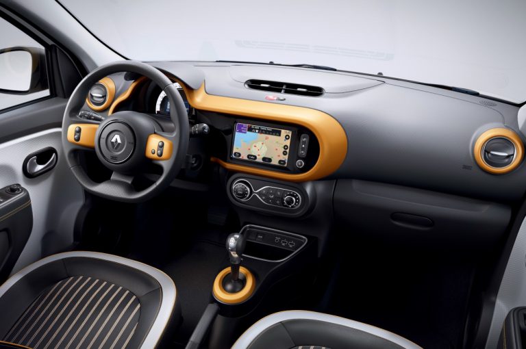 Renault Twingo ZE: immagini ufficiali