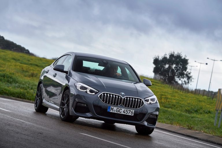 Bmw 220d M Sport e Bmw M235i xDrive 2020: immagini ufficiali