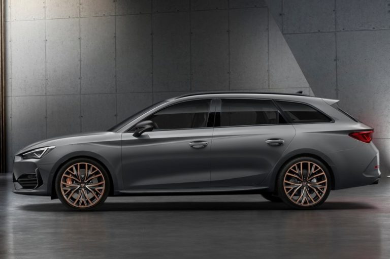 Cupra Leon Sportstourer 2020: immagini ufficiali