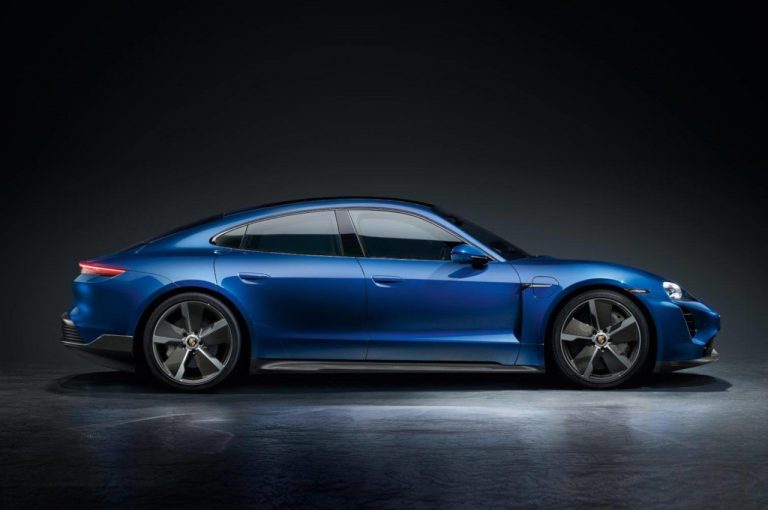 Porsche Taycan Turbo by Exclusive Manufaktur: immagini ufficiali