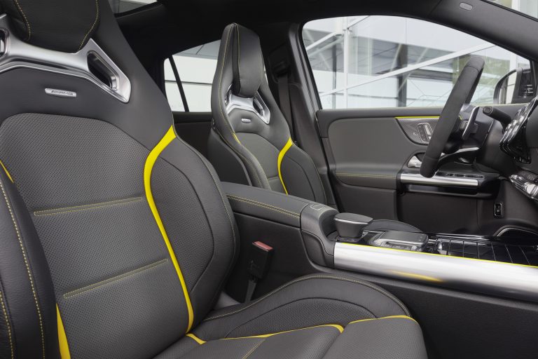 Mercedes-AMG GLA 45 4MATIC+ 2020: immagini ufficiali