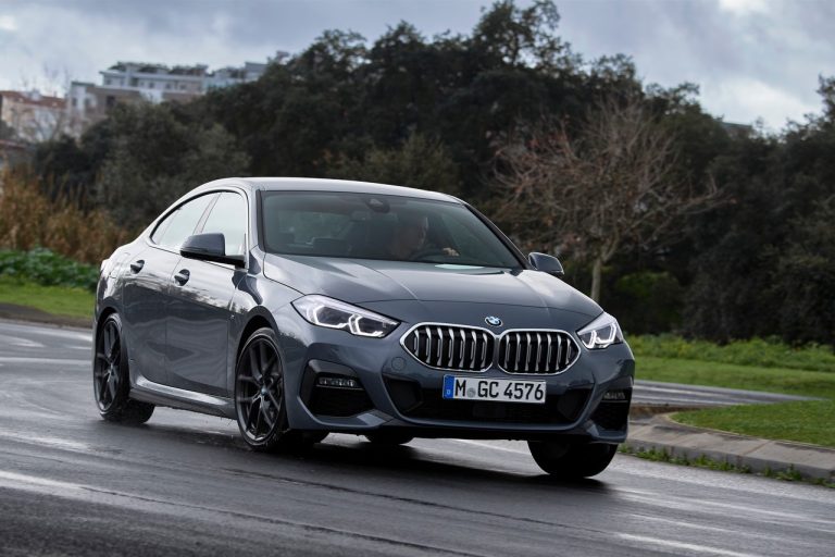 Bmw 220d M Sport e Bmw M235i xDrive 2020: immagini ufficiali