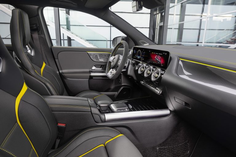 Mercedes-AMG GLA 45 4MATIC+ 2020: immagini ufficiali