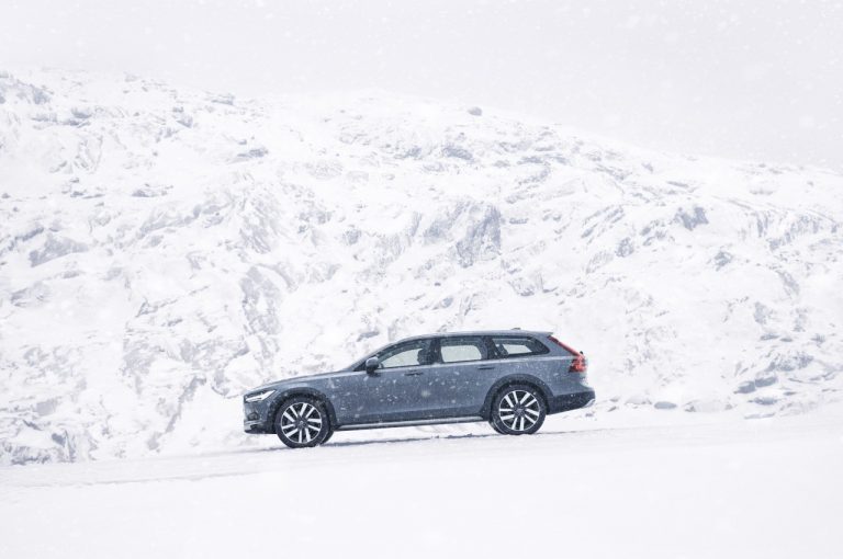Volvo S90 e Volvo V90 restyling 2020: immagini ufficiali