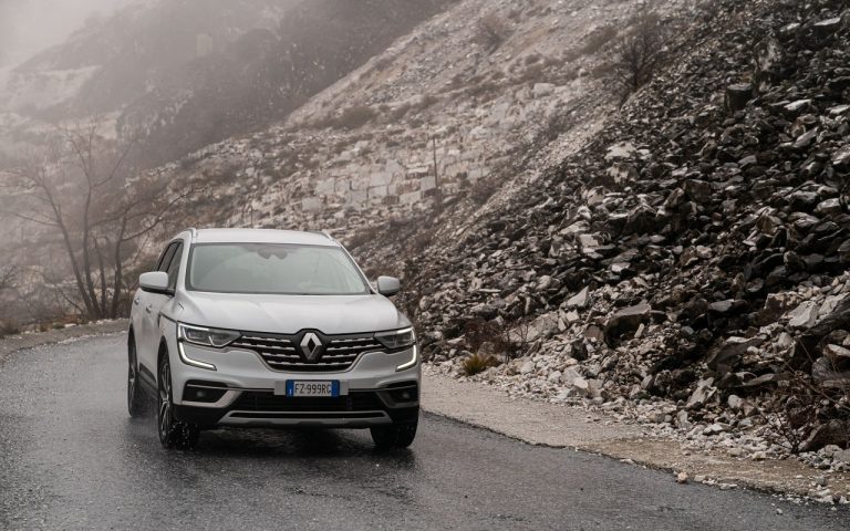 Nuova Renault Koleos 2020: immagini ufficiali