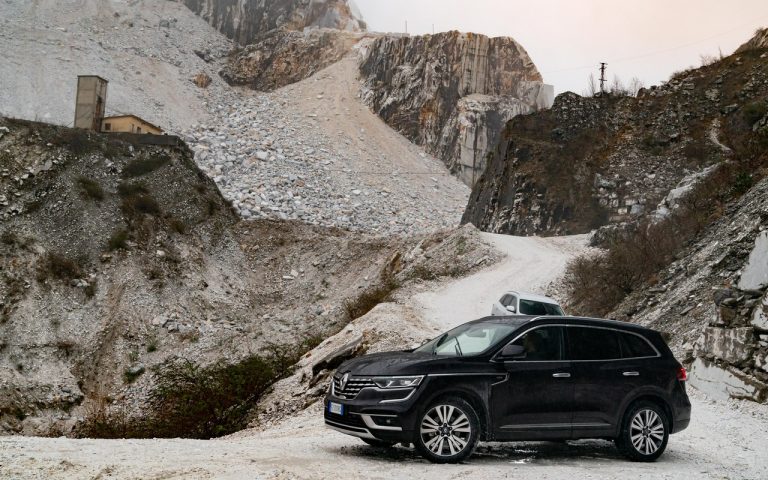 Nuova Renault Koleos 2020: immagini ufficiali