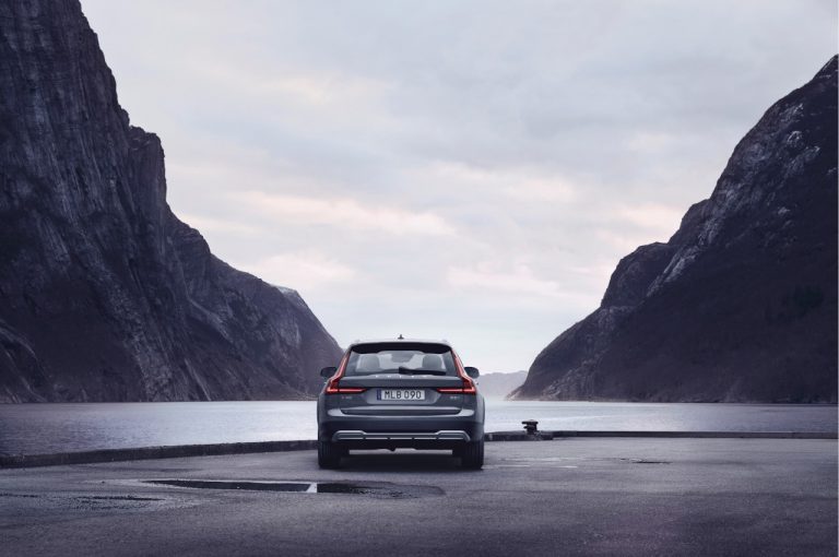 Volvo S90 e Volvo V90 restyling 2020: immagini ufficiali
