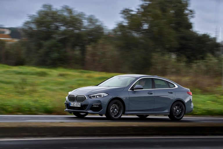 Bmw 220d M Sport e Bmw M235i xDrive 2020: immagini ufficiali