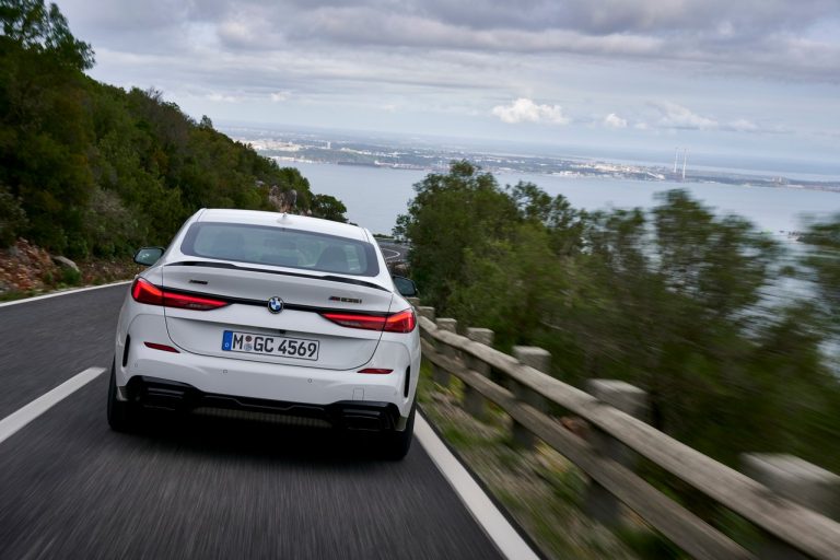 Bmw 220d M Sport e Bmw M235i xDrive 2020: immagini ufficiali