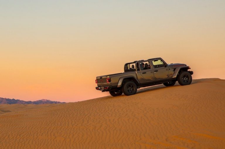 Jeep Gladiator Mojave 2020: immagini ufficiali