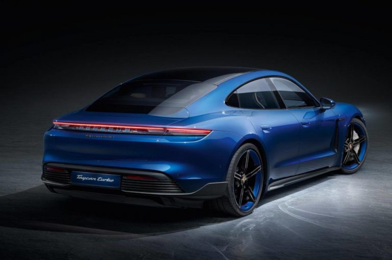 Porsche Taycan Turbo by Exclusive Manufaktur: immagini ufficiali