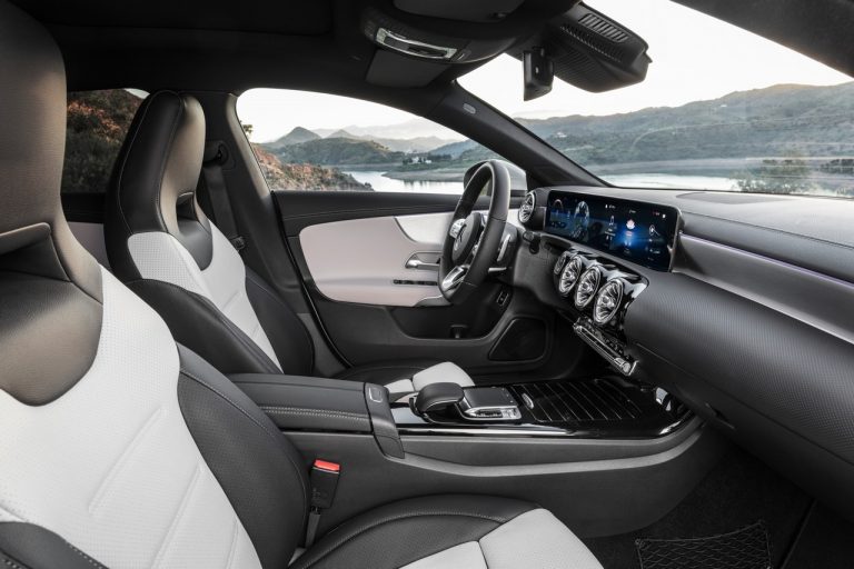 Mercedes CLA Shooting Brake 2020: immagini ufficiali