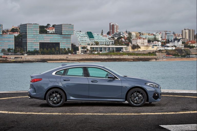 Bmw 220d M Sport e Bmw M235i xDrive 2020: immagini ufficiali