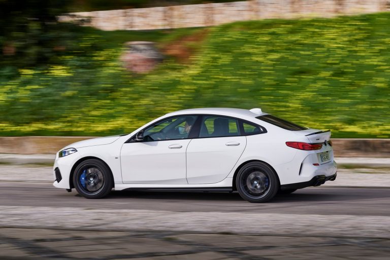 Bmw 220d M Sport e Bmw M235i xDrive 2020: immagini ufficiali