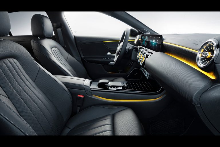 Mercedes CLA Shooting Brake 2020: immagini ufficiali