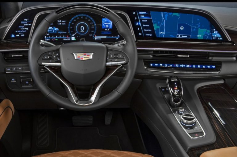 Cadillac Escalade 2020: immagini ufficiali