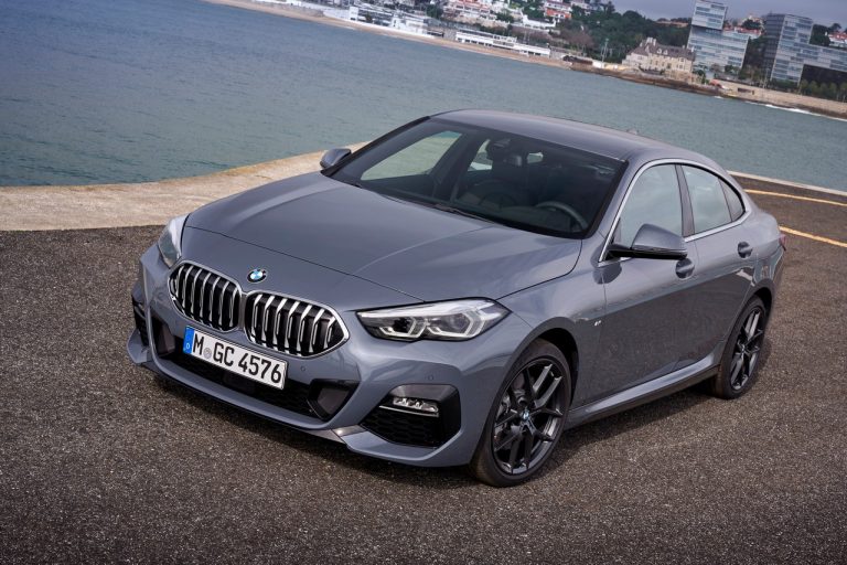 Bmw 220d M Sport e Bmw M235i xDrive 2020: immagini ufficiali