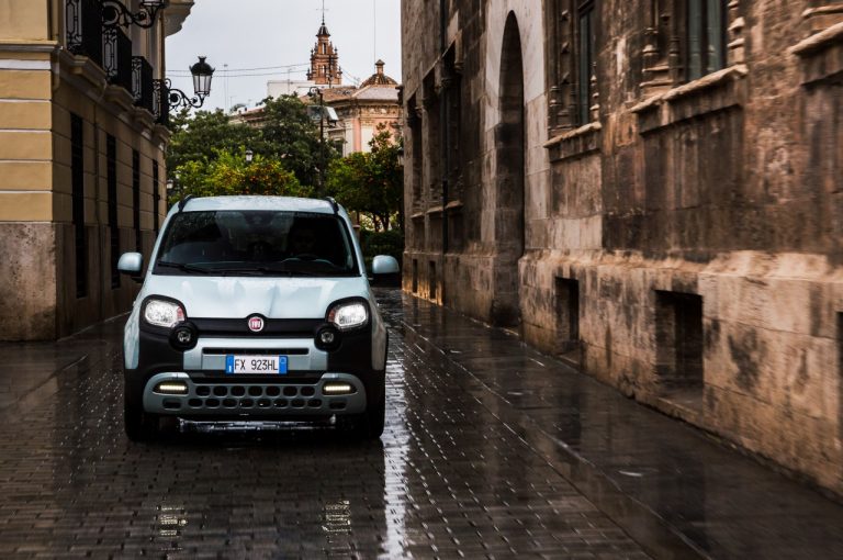 Fiat 500 Hybrid e Fiat Panda Hybrid Launch Edition: nuove immagini ufficiali