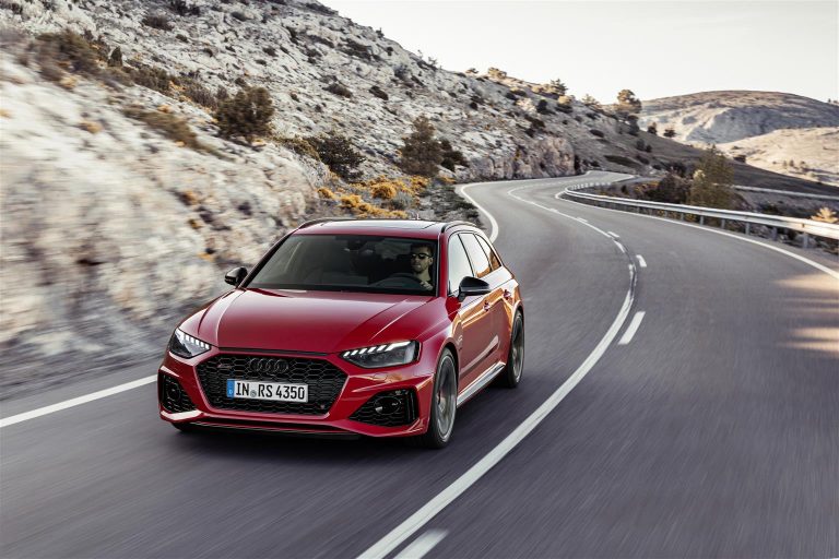 Audi RS 4 Avant: nuove immagini ufficiali