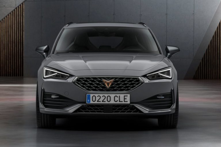 Cupra Leon Sportstourer 2020: immagini ufficiali