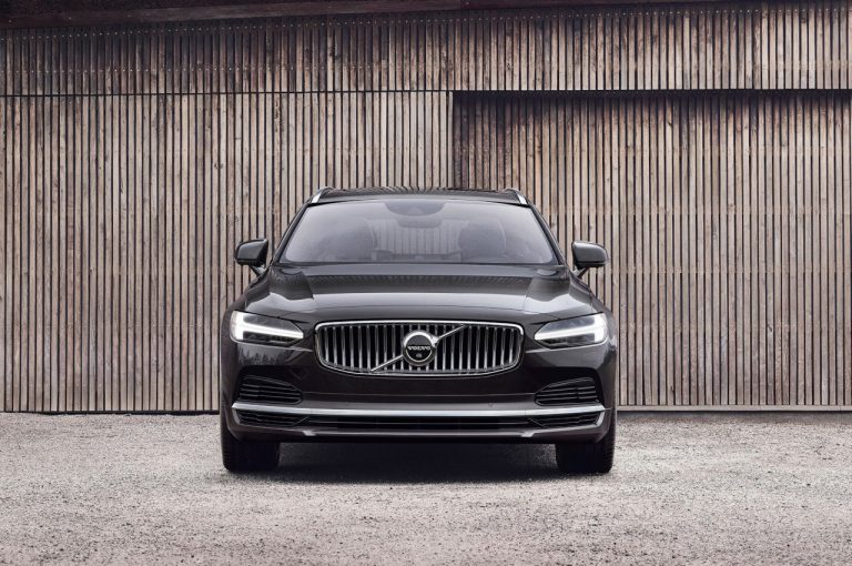 Volvo S90 e Volvo V90 restyling 2020: immagini ufficiali