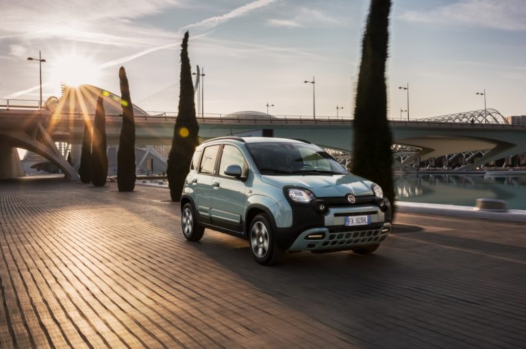 Fiat 500 Hybrid e Fiat Panda Hybrid Launch Edition: nuove immagini ufficiali