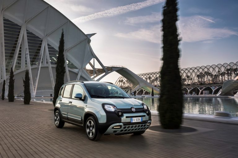 Fiat 500 Hybrid e Fiat Panda Hybrid Launch Edition: nuove immagini ufficiali
