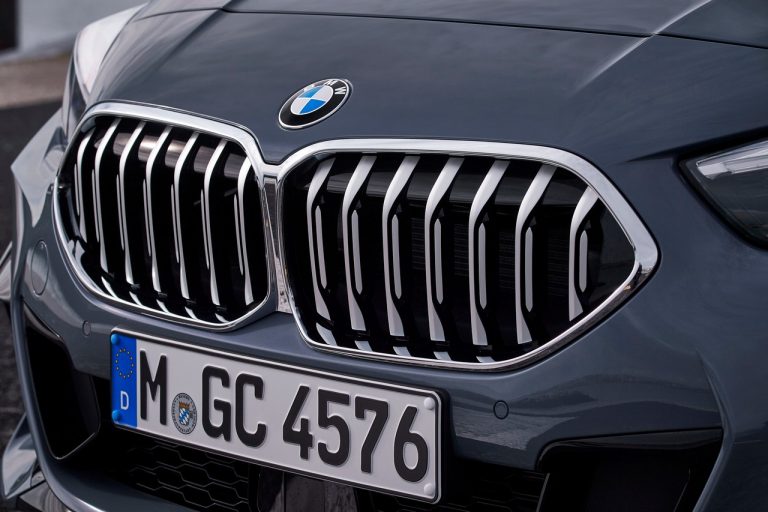 Bmw 220d M Sport e Bmw M235i xDrive 2020: immagini ufficiali