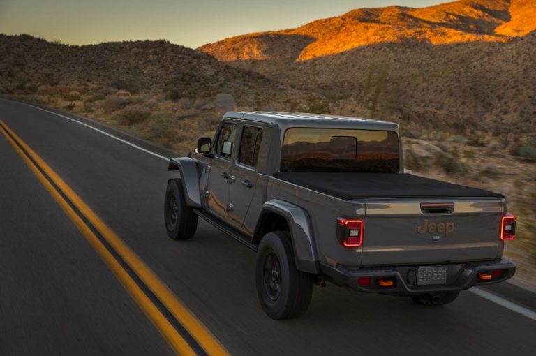 Jeep Gladiator Mojave 2020: immagini ufficiali