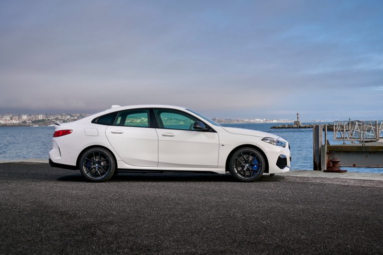 Bmw 220d M Sport e Bmw M235i xDrive 2020: immagini ufficiali