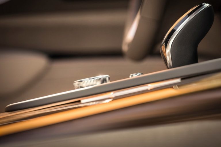 Cadillac Escalade 2020: immagini ufficiali