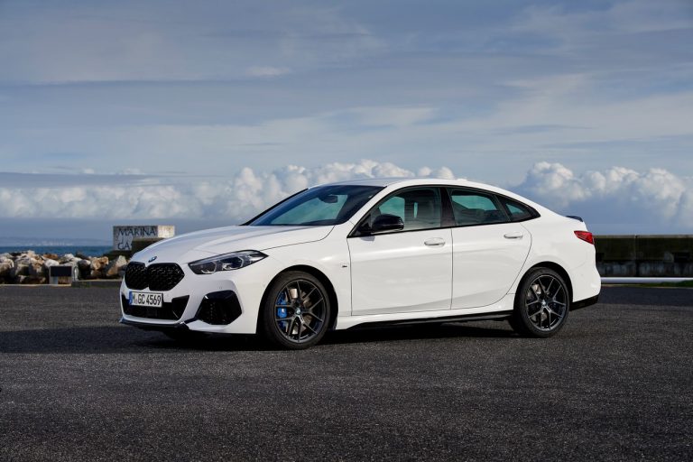 Bmw 220d M Sport e Bmw M235i xDrive 2020: immagini ufficiali
