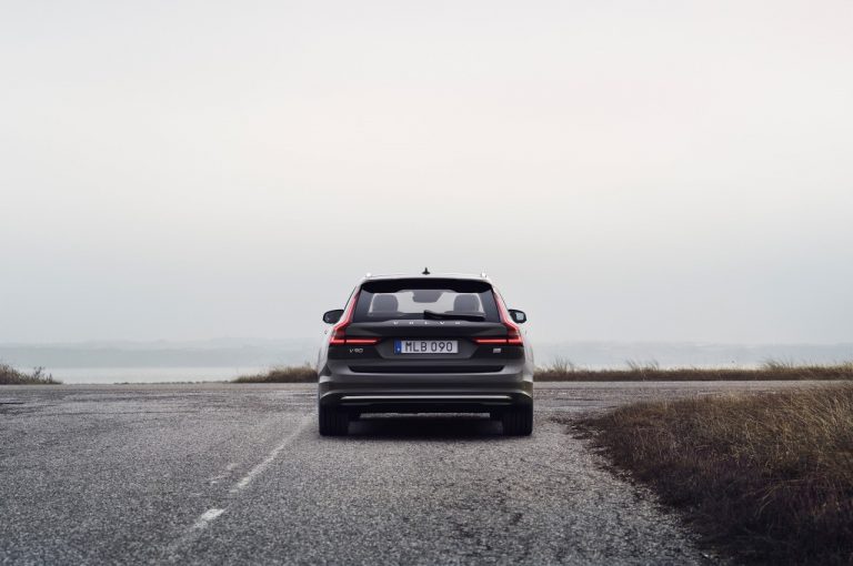 Volvo S90 e Volvo V90 restyling 2020: immagini ufficiali