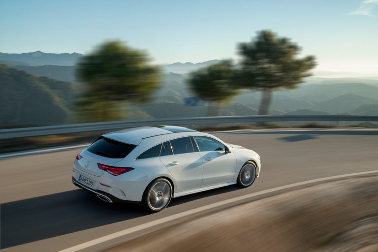 Mercedes CLA Shooting Brake 2020: immagini ufficiali