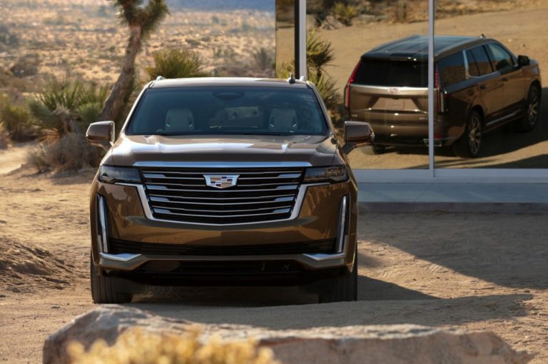 Cadillac Escalade 2020: immagini ufficiali