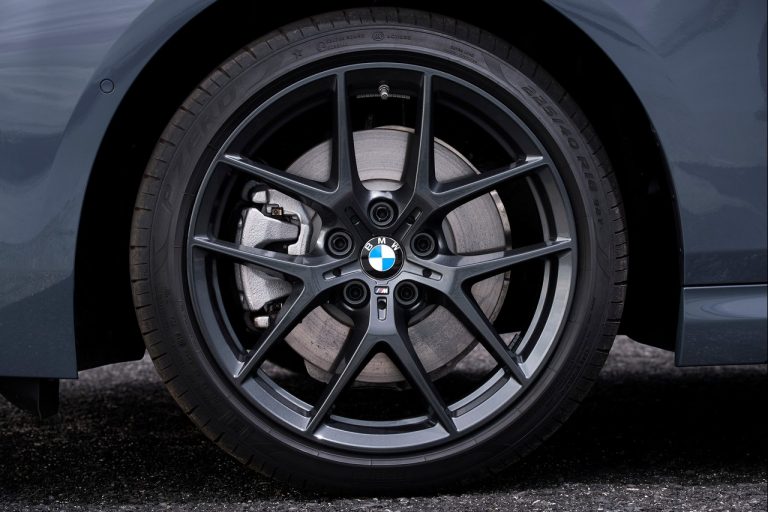 Bmw 220d M Sport e Bmw M235i xDrive 2020: immagini ufficiali