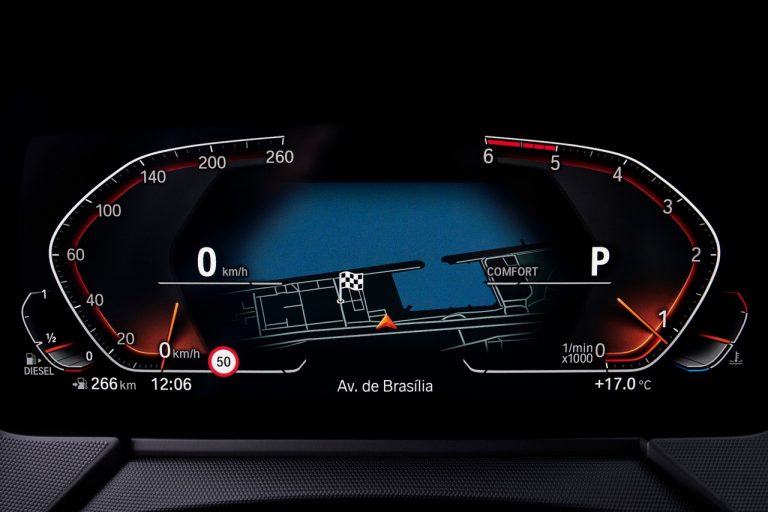 Bmw 220d M Sport e Bmw M235i xDrive 2020: immagini ufficiali