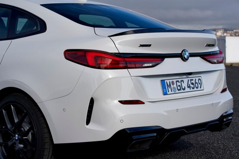 Bmw 220d M Sport e Bmw M235i xDrive 2020: immagini ufficiali