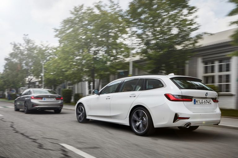 Bmw, novità per Ginevra 2020: immagini ufficiali