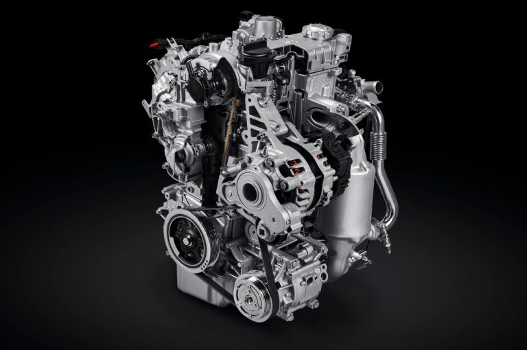 Motore 1.0 3 cilindri FireFly Mild Hybrid per Fiat 500 Hybrid e Panda Hybrid: immagini ufficiali