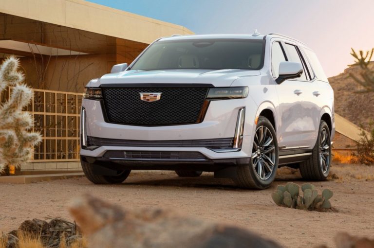 Cadillac Escalade 2020: immagini ufficiali